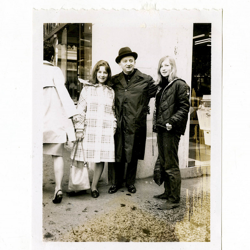 Ben and his daughters, Paris, April 1965